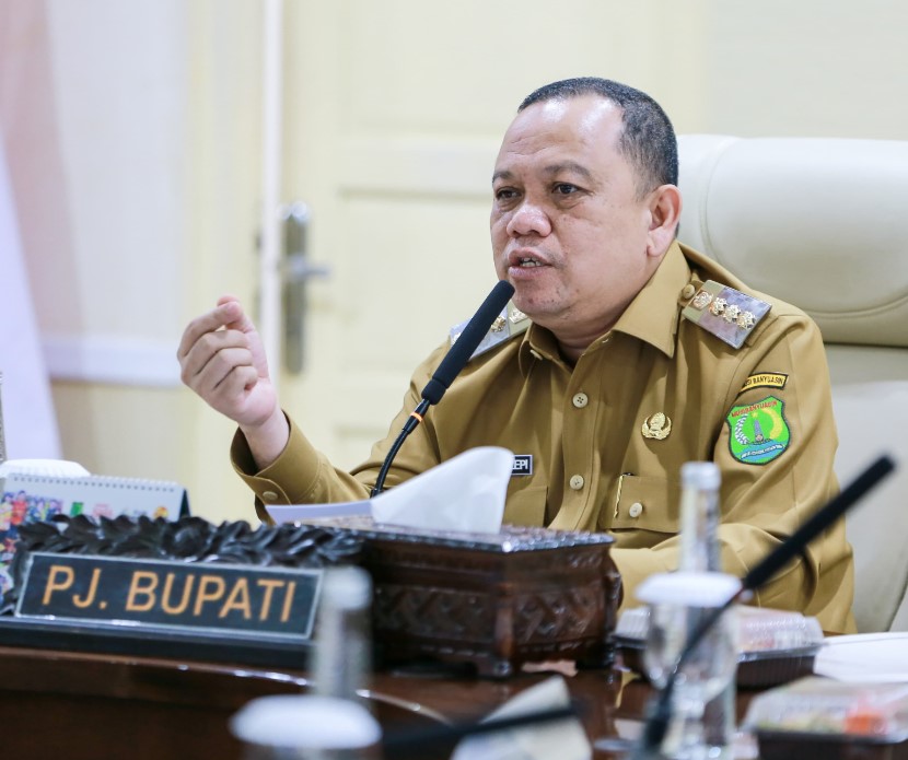 Kunker KeLalan, Kapal Rombongan Pj Bupati Muba Sandi Fahlepi Terjebak Lumpur