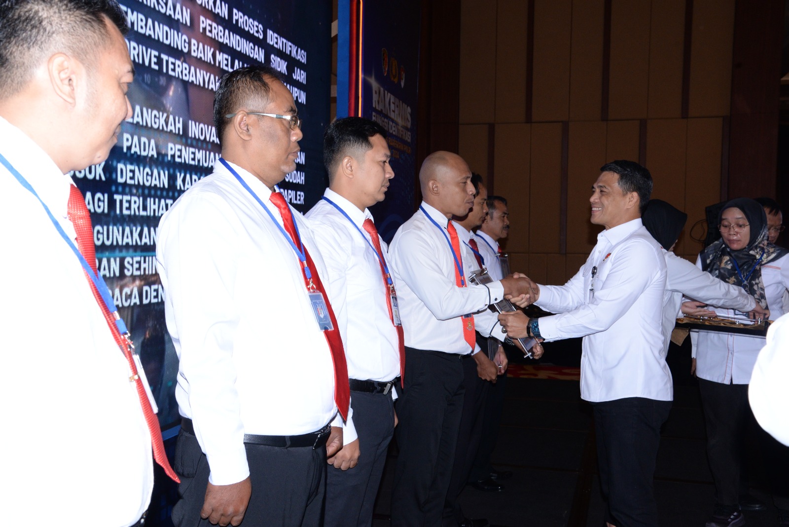Pengungkapan kasus dengan metode SCI (Scientific crime investigation), Personil Polres Muba Aiptu Agus  Candra Kartika SH Terima Penghargaan