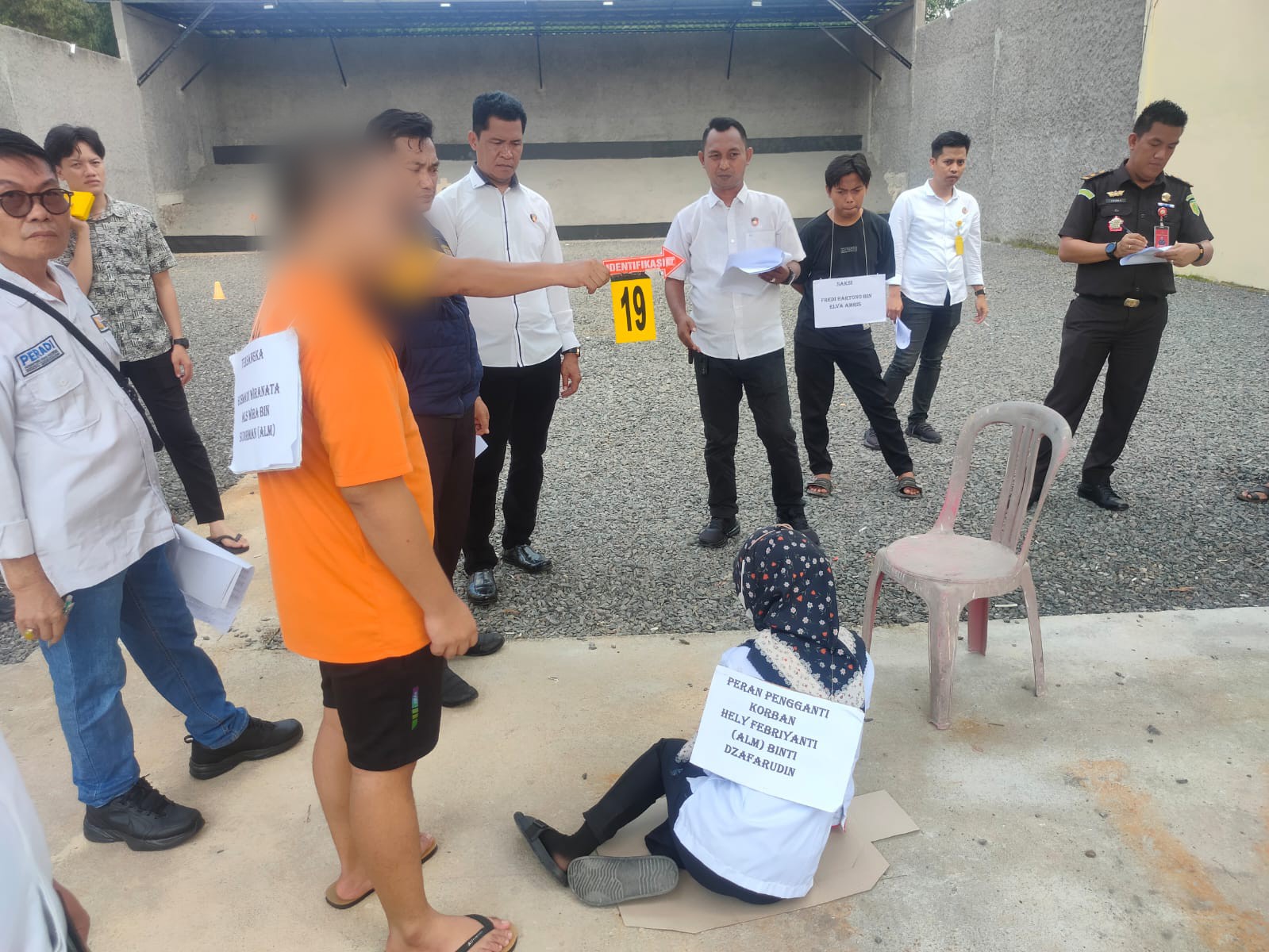 Polisi Gelar Rekonstruksi Pembunuhan PJs Kades Di Oku Timur