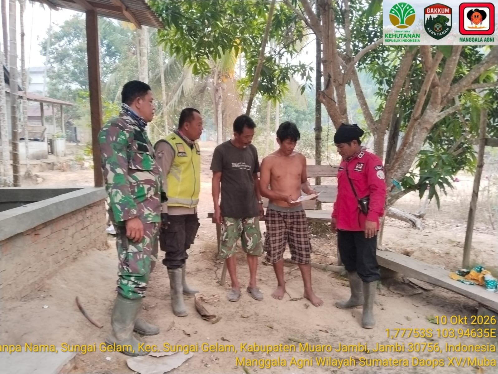 Polisi dan Tim Patroli Cegah Karhutlah